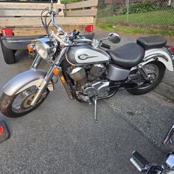 Honda Shadow Ace  2001