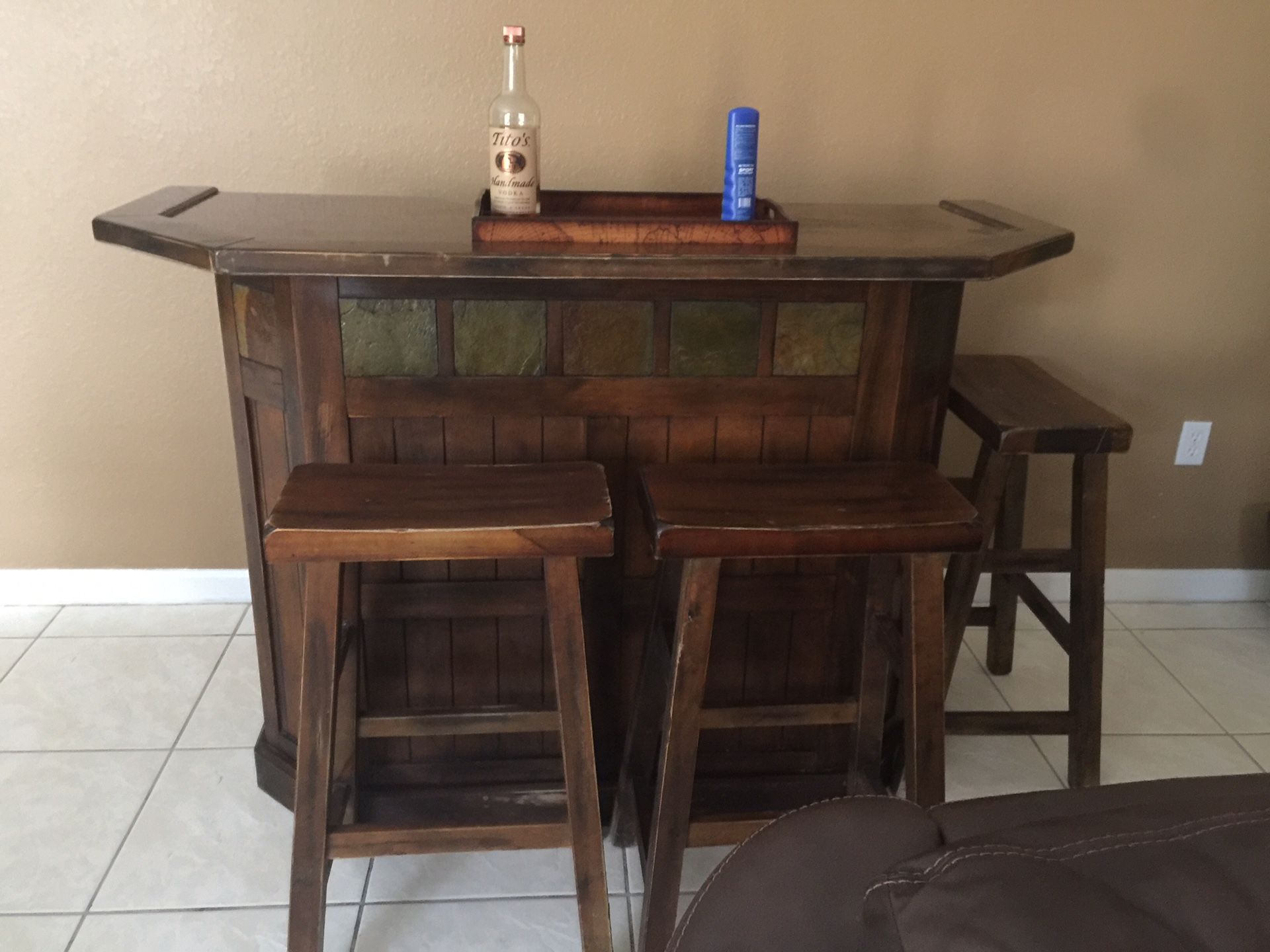 Rustic Bar with 3 stools