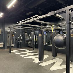 Boxing Bag cage + Punching Bags 