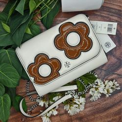 Tory Burch White brown Leather With Brown Flower Pattern Emerson Shoulder Bag Crossbody Clutch Magnetic snap Detachable strap 46" 

EXTERIOR POCKETS/P