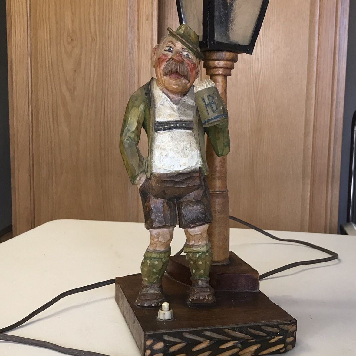 Vintage Folk Wood Art Haufbrau Desk Lamp