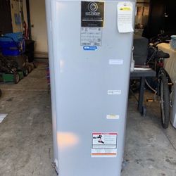 New State Sandblaster Commercial Water Heater 80 gallon ELECTRIC for Sale  in Downers Grove, IL - OfferUp