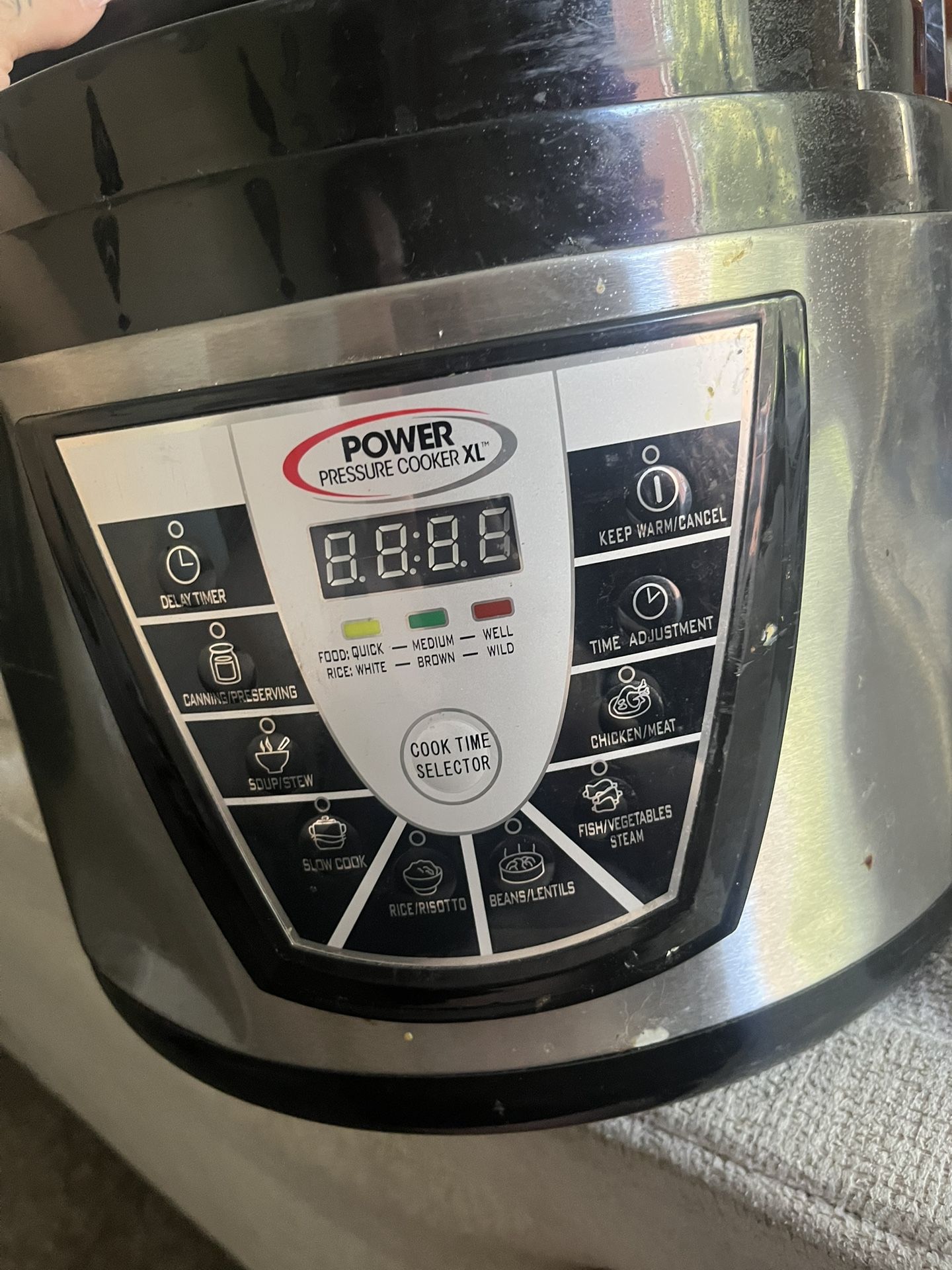 XL pressure cooker