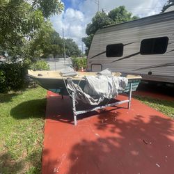 10 FOOT BASSTENDER 10.2 Fishing Boat