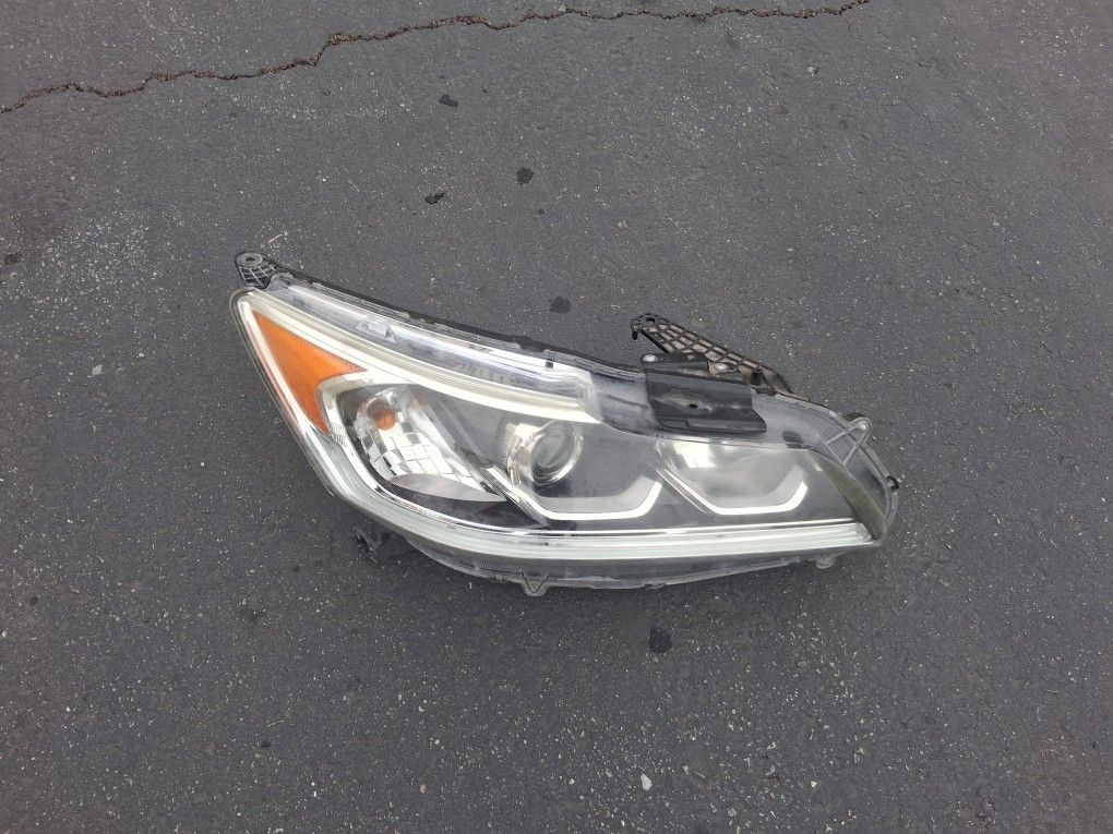 Honda Accord Headlight 