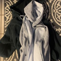 Two Hanes Jackets Size Medium One Venom Jacket Size Medium  Shirt Xxl Size 