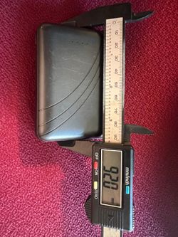 The portable phone charger: Power Bank Model HCT0002 .