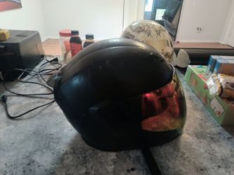 Motorcycle helmet
