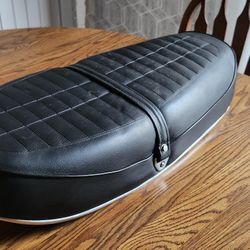 Honda CB 750 SEAT OEM