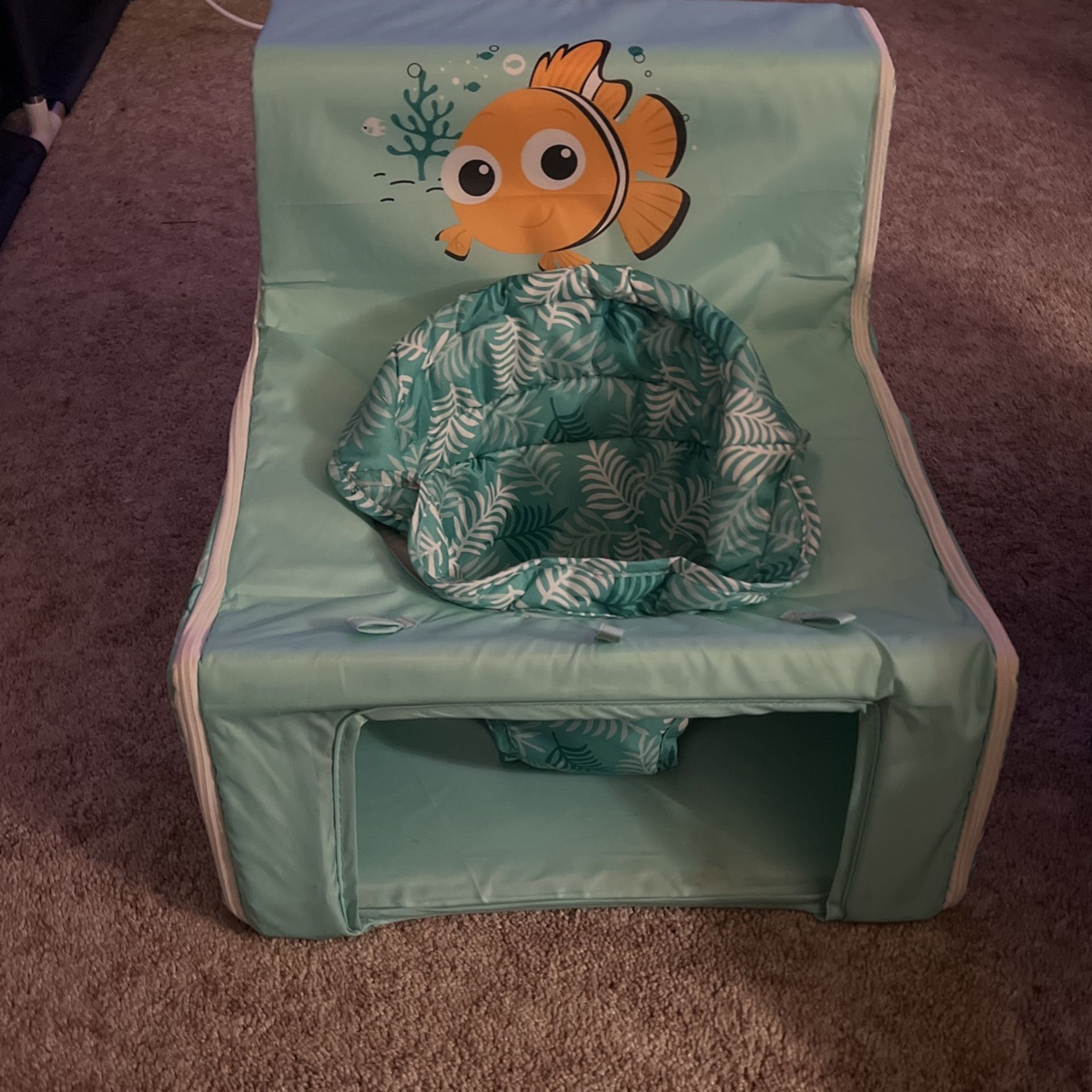Finding Nemo Infant Seat