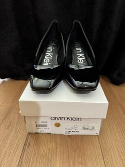 New Calvin Kleins Women’s Alanta Pumps Size 6