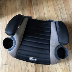 Chicco GoFit ClearTex Backless Booster Car Seat, Travel Booster Seat for Car, Po