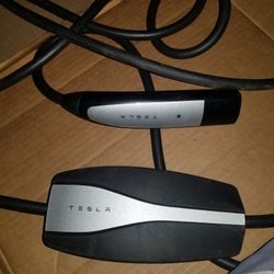 Tesla Gen 2 Mobile Connector