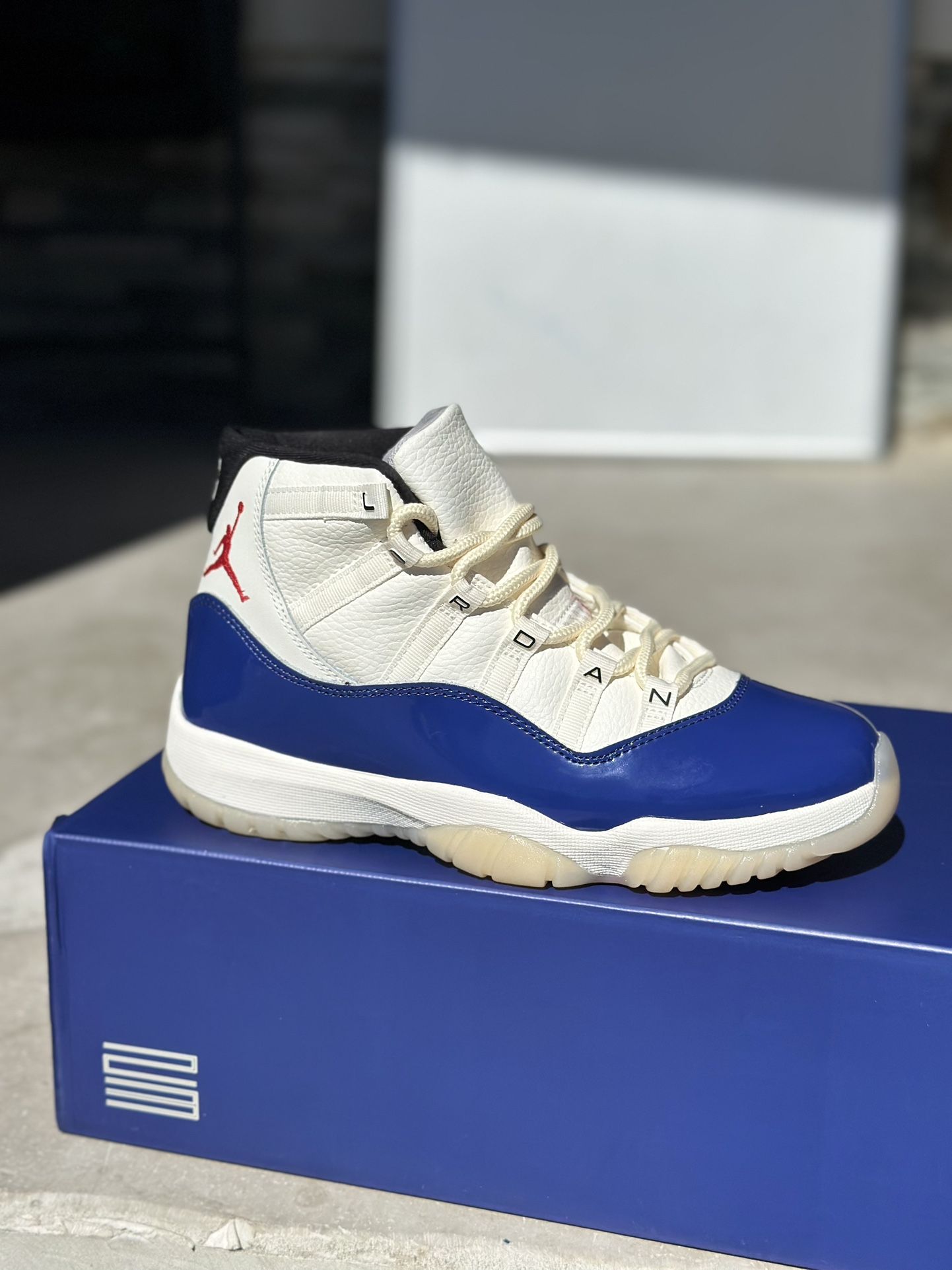 Air Jordan 11 Retro Size 