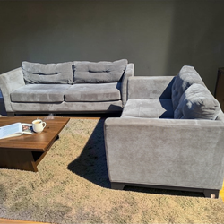 Couch & loveseat! Delivery Available !