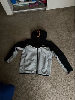 Newest Nike teck grey and black