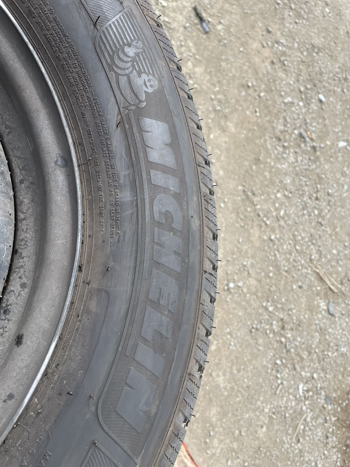 Michelin Defender Ltx M/s Tires 215/70/r16