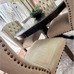 xtendable DiningTable / Tufted Upholstery Wingback side k