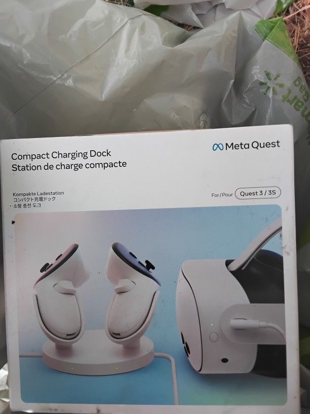 Meta Quest Compact Charging Dock for Headset and Controllers - Works with Meta Quest 3/3S