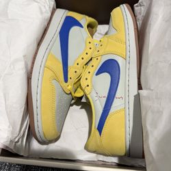Jordan 1 Low Travis