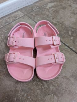 Toddler Sandals - Size: 9