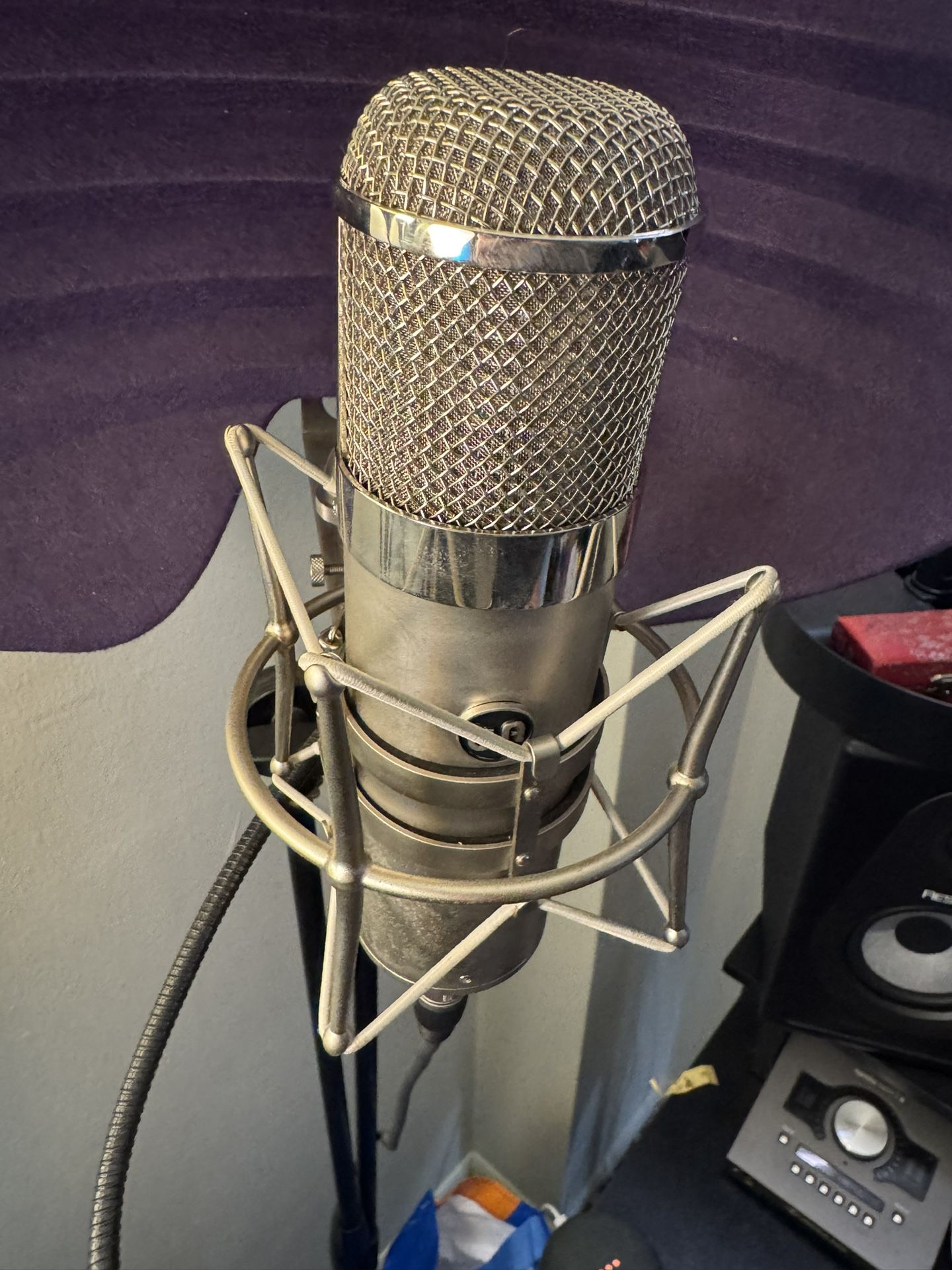 W47 Microphone