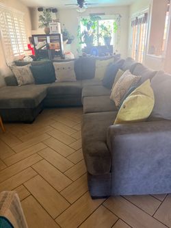 Sectional couch