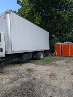 2014 International 26 Foot Box Truck