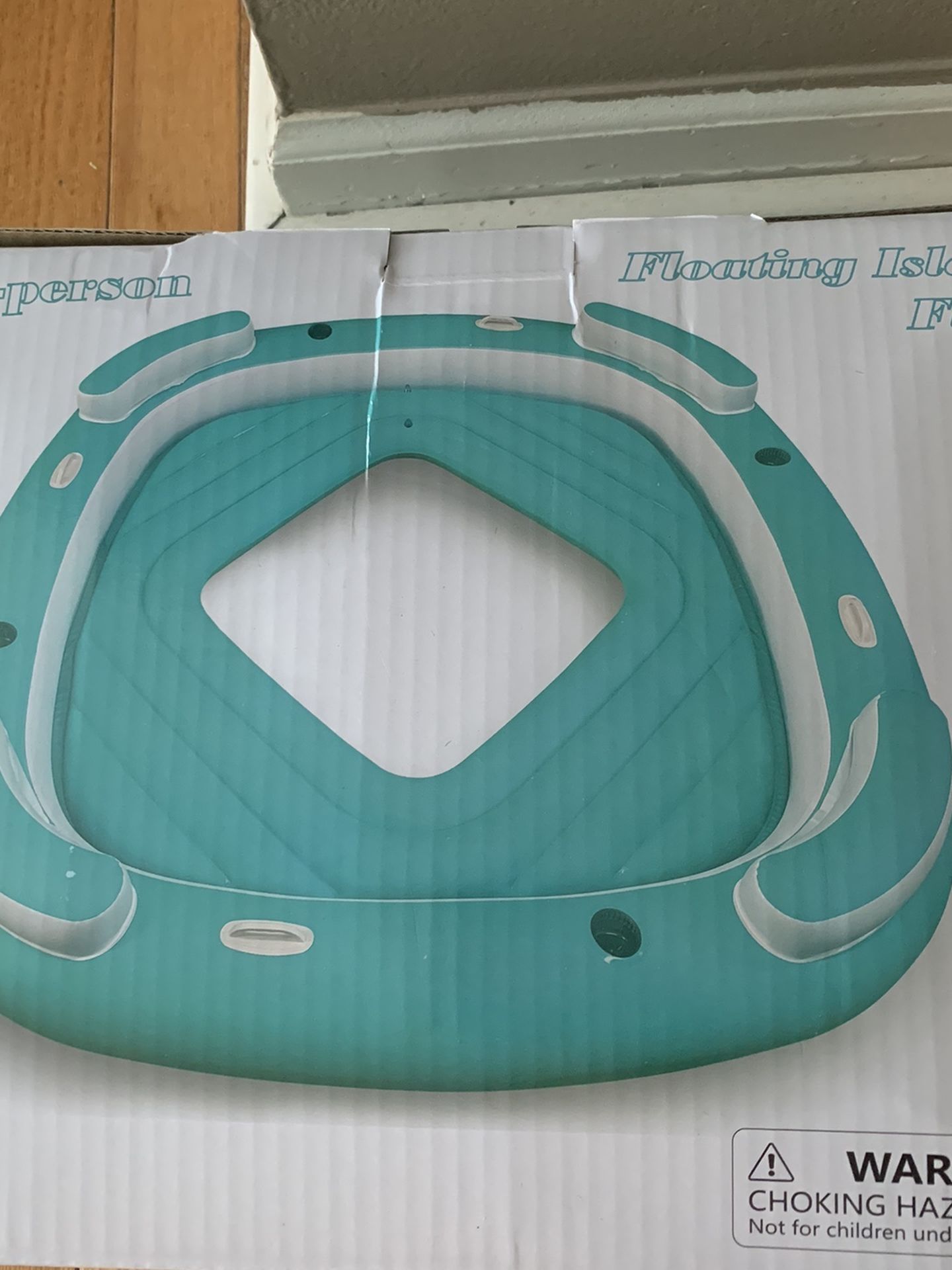 Island Pool Float -4 Person
