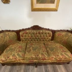 Vintage Leaving Room Set