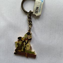 RARE VINTAGE DISNEYLAND HAUNTED MANSION GHOSTS EZRA ATTRACTION KEYCHAIN METAL