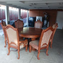 Comedor Redondo Con 6 Sillas, Buena Condicion