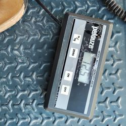 Scale Model 4040 Pelouze Scale. 400lb Capacity