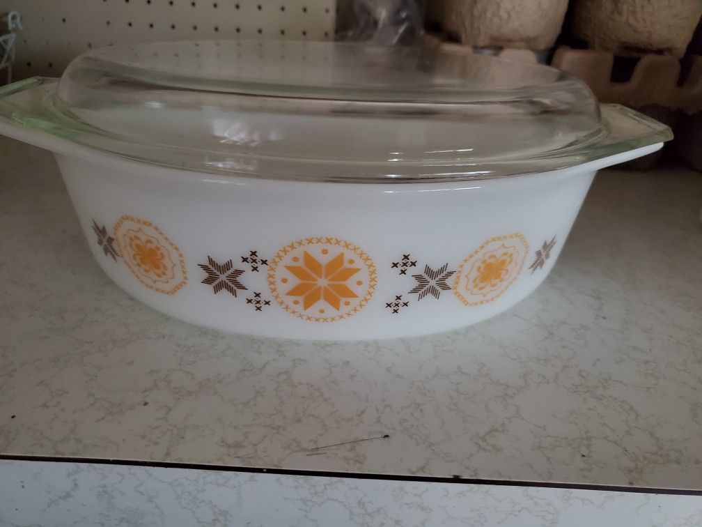 Vintage 046 Pyrex Town And Country Oval Dish And Lid