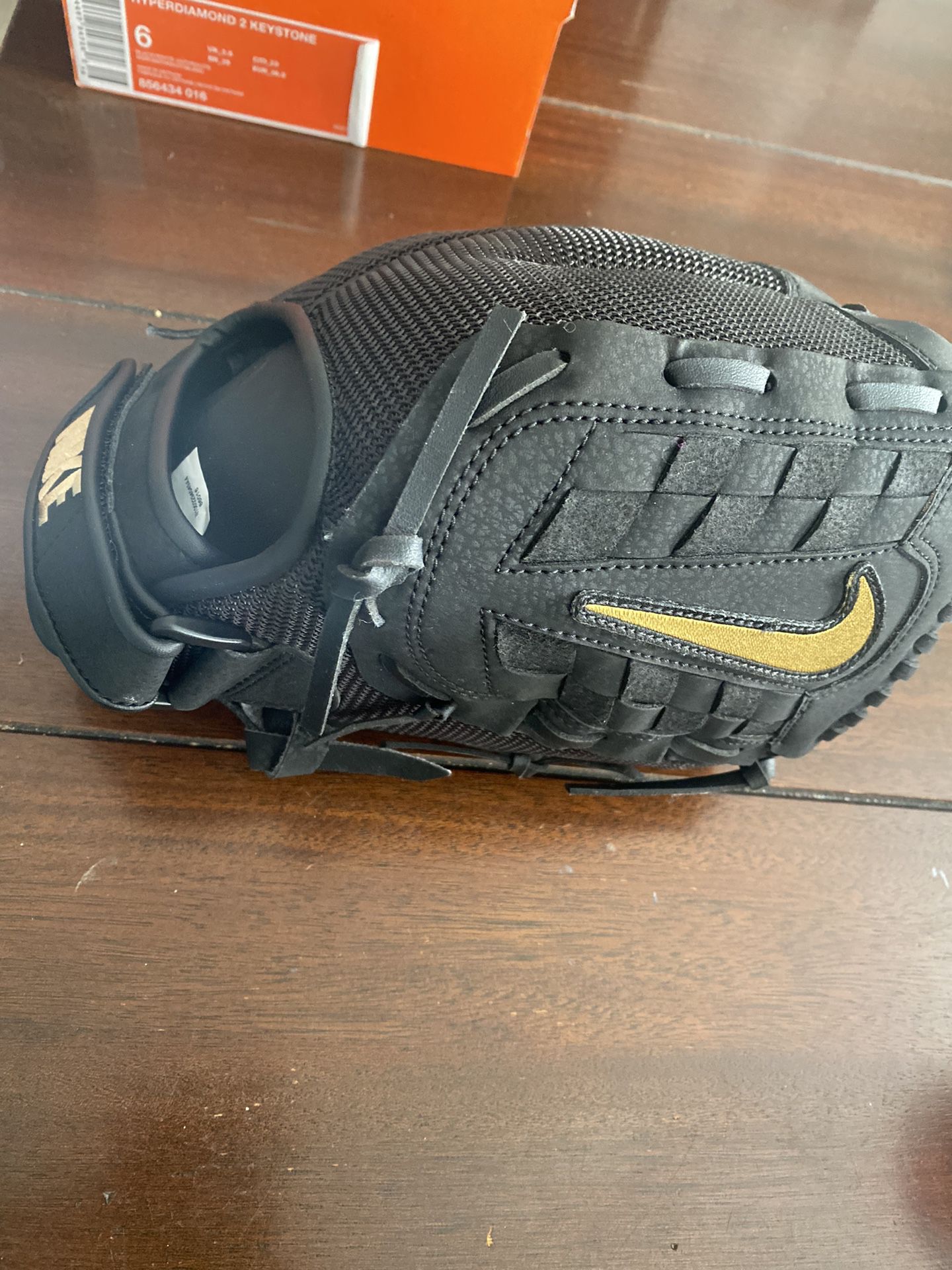 Softball 11.5 Nike Glove New 