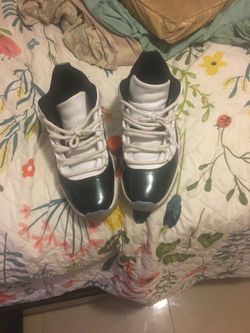 Jordan retro 11s
