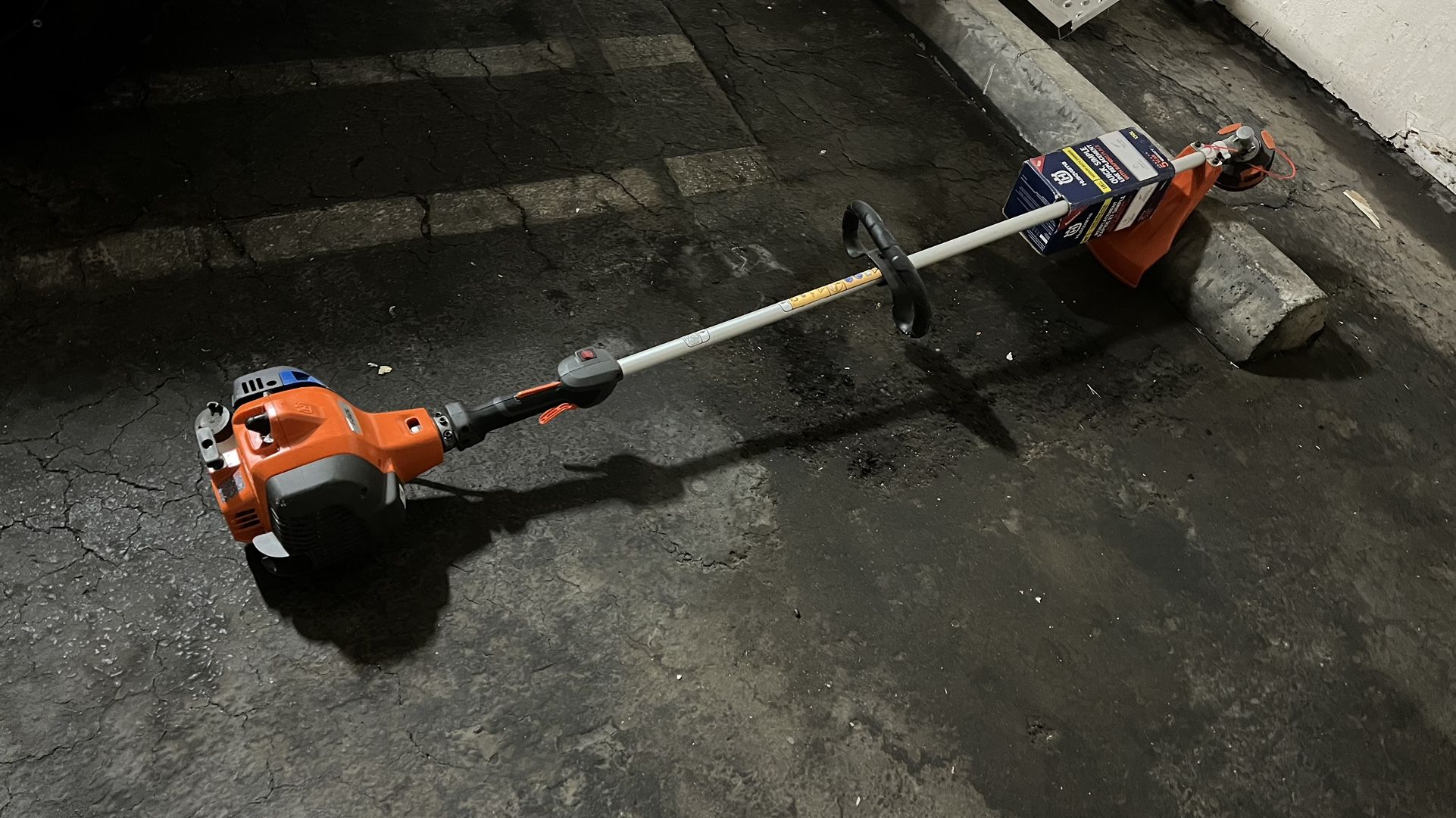 Husquavarna 130L Gas Trimer