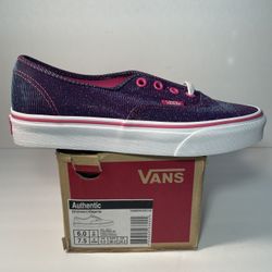 VANS Authentic Size 6.0 Men/7.5 Women.