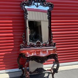 Entrance Table And Mirror