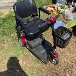 Go Go Elite Traveller Scooter 