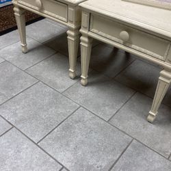 Sets Of 2-End Tables - Address In Description 