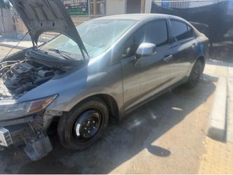 2012 Honda civic for parts only. Solo partes