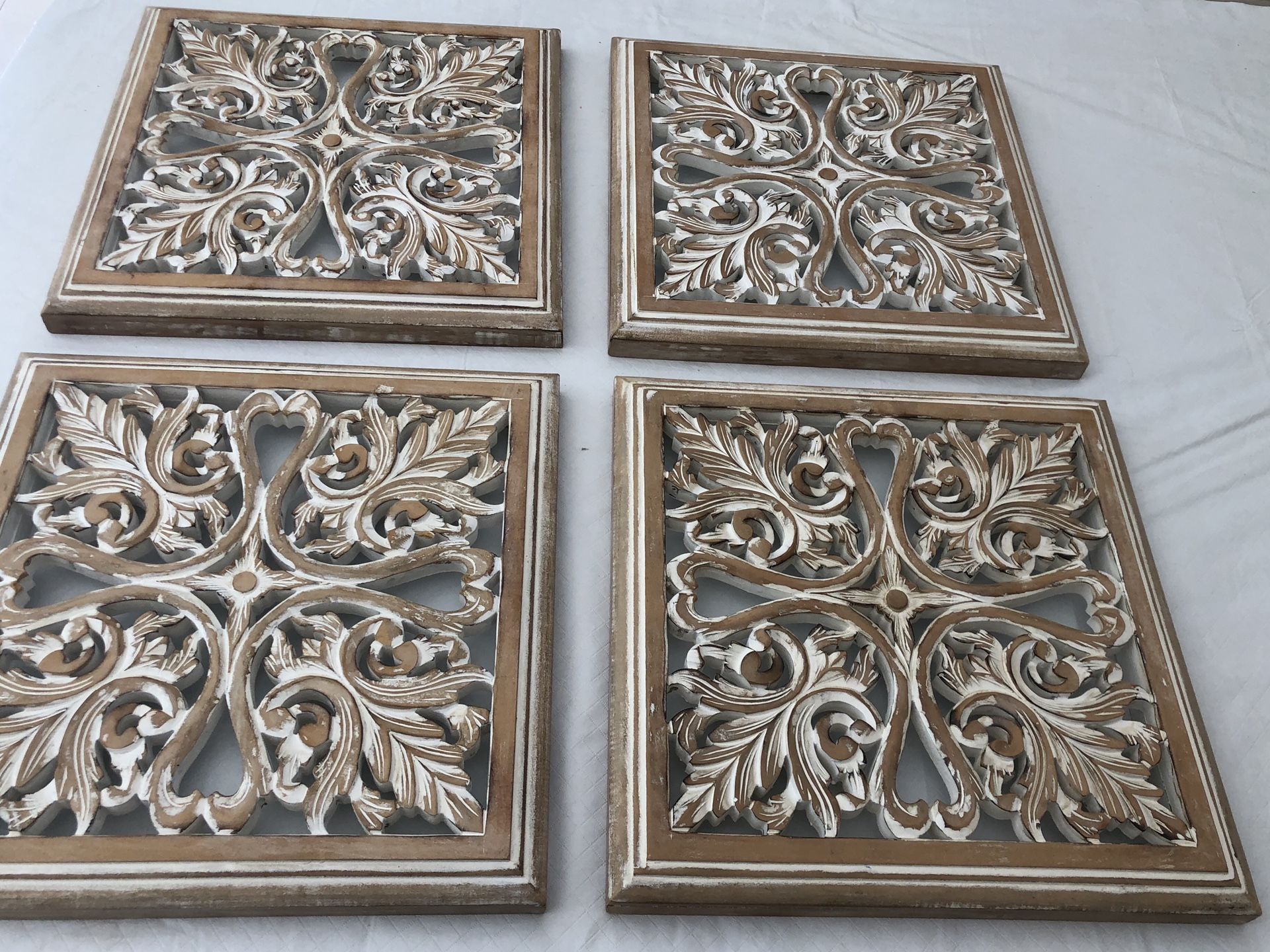 Wooden wall pieces