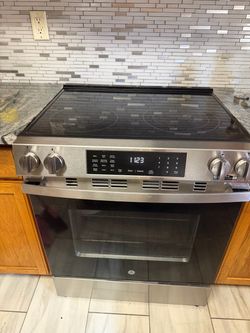 GE Stainless Steel Electric Range with Air Fry