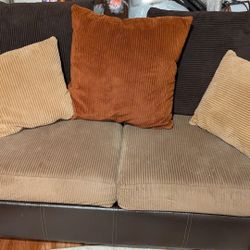 Couch 🛋️ 2 Pieces 