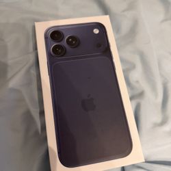 iPhone 17 Navy blue