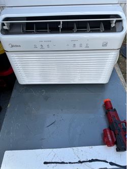 Midea 12,000 btu Ac