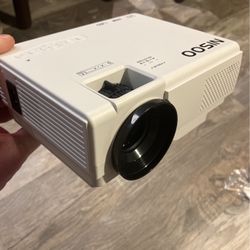 NISOO Projector