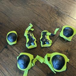 Kids Knee / Elbow / Wrist Pad Set