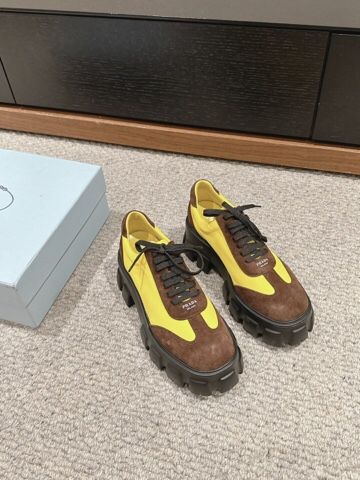 Pr,ada shoes